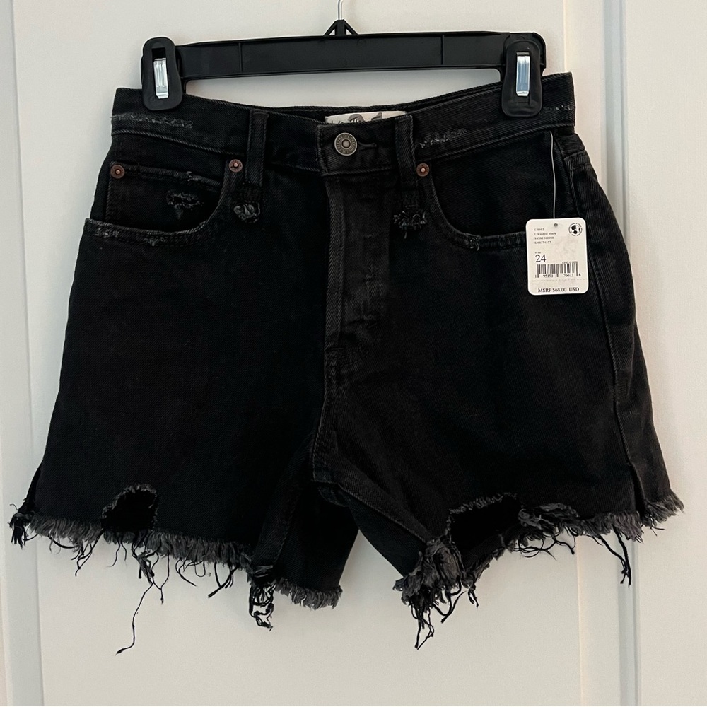 Free People Black Denim Shorts – Size 24 – New with Tags!